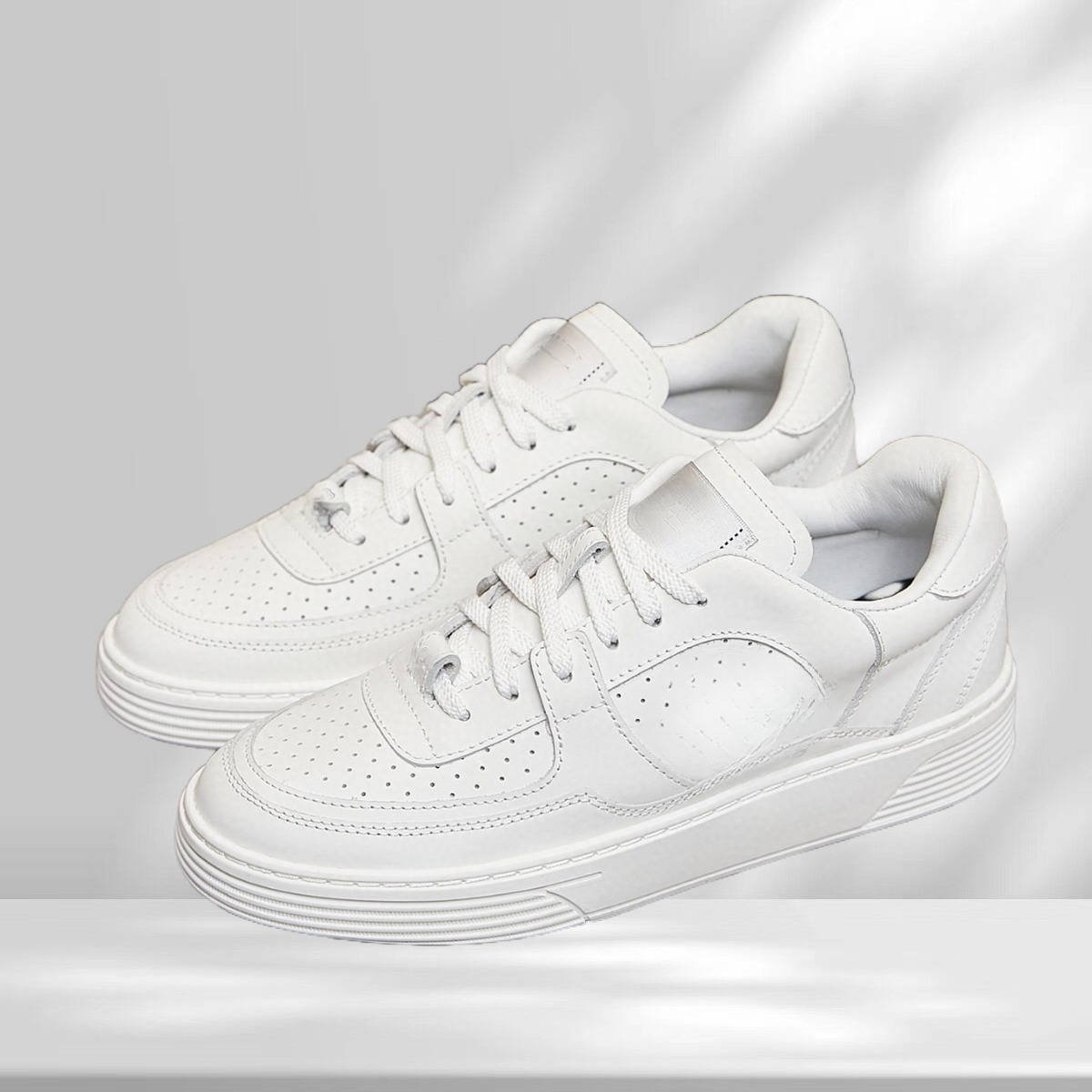 White sliver Shoes For Women Boots Anti-smash Anti-puncture Work Shoes Fashion Men Sport Shoes Security Protective Boots Men