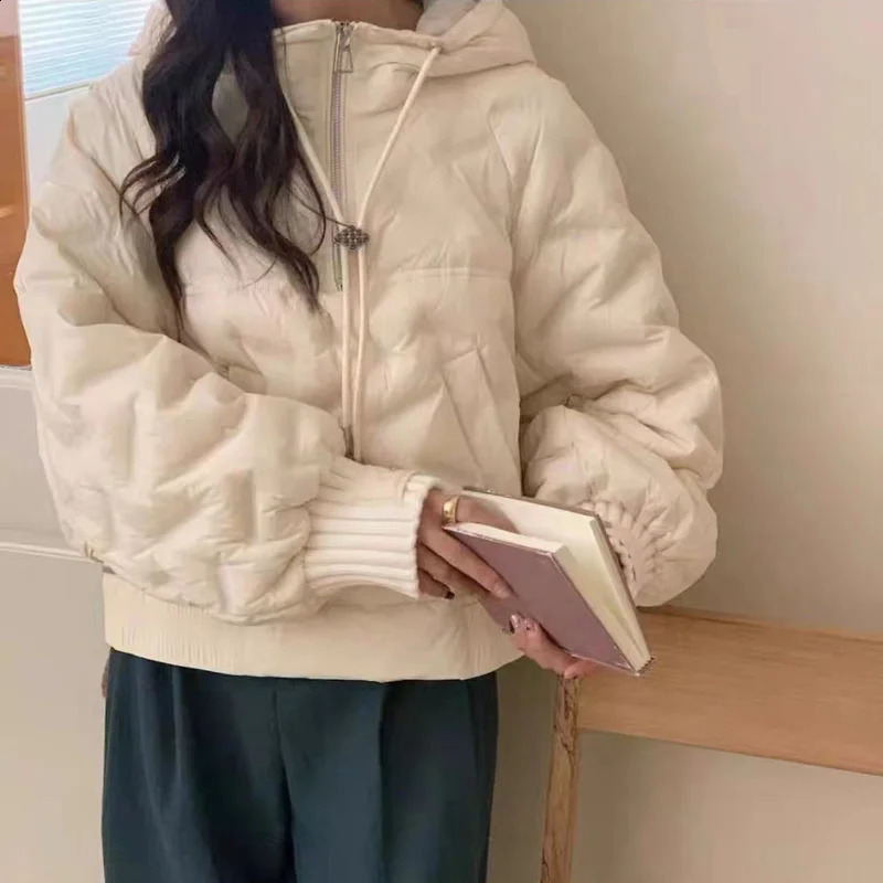 Short winter jacket womens bedding jacket hooded apron Parka loose warm jacket casual windproof jacket 240926