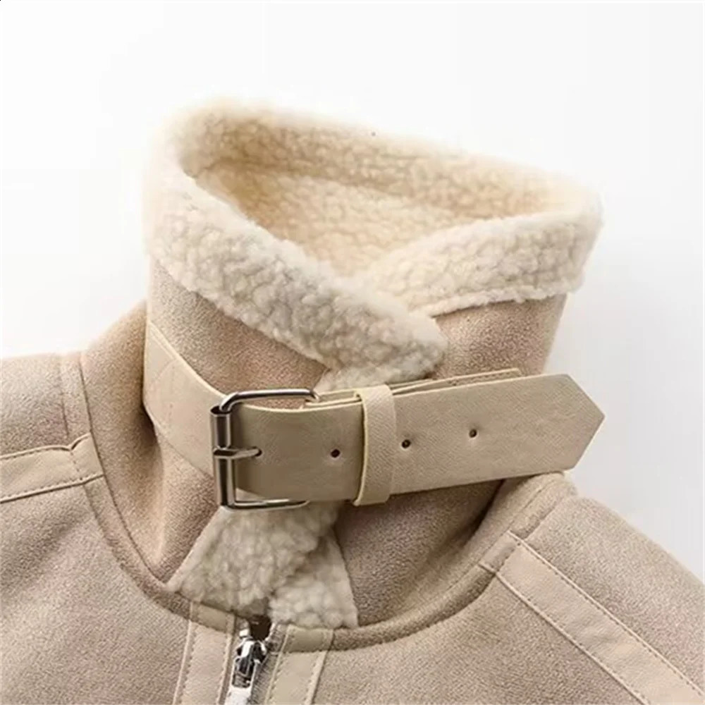 Winter Womens European and American Style Fur Integrated Doublesided Short Jacket