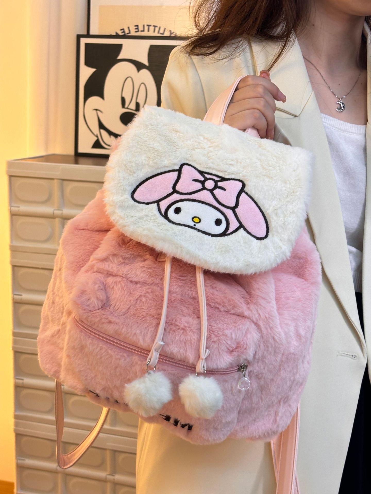 Autumn and winter fluffy clamshell backpack women new leisure large capacity cute cartoon school bag commuting backpack