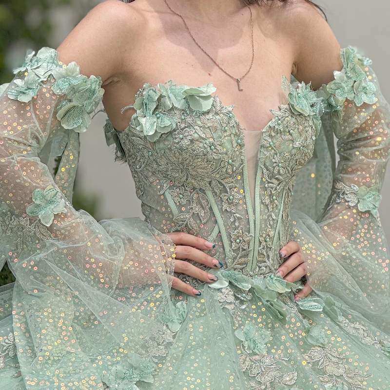 Mint Green Sparkly Quinceanera Dresses Ball Gown Off The Shoulder Lace Applique Beaded Tull Corset Sweet 16 Dress Vestidos De 15 Anos
