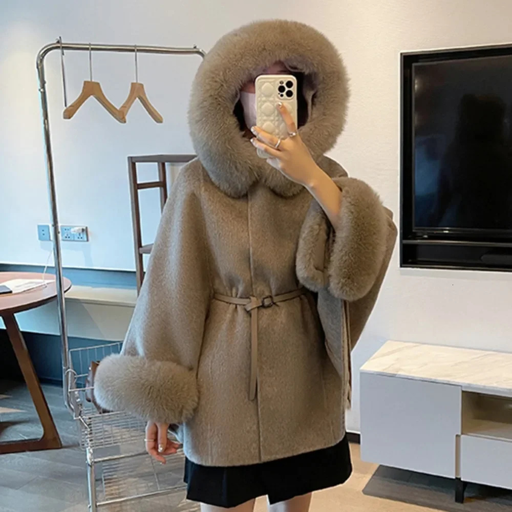 Real Fox Fur Wool Jacket Winter Womens Hoodie with Warm y Thick Coat Type Batwing Sleeves 240929