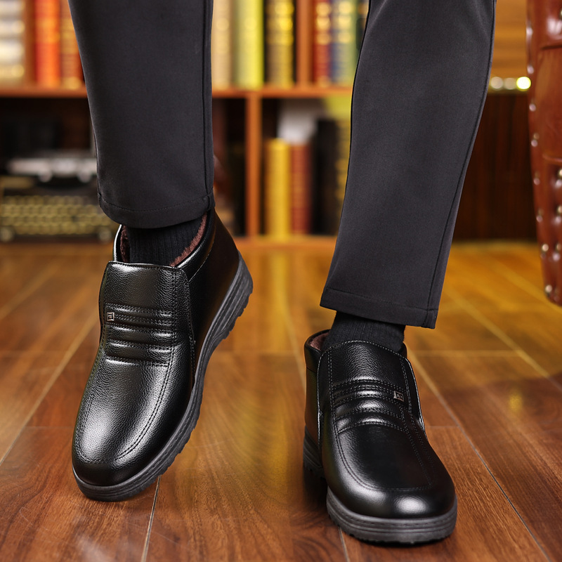 2024 new designer men's winter warm plush anti slip casual high top men's leather and cotton shoes suitable for snow boots