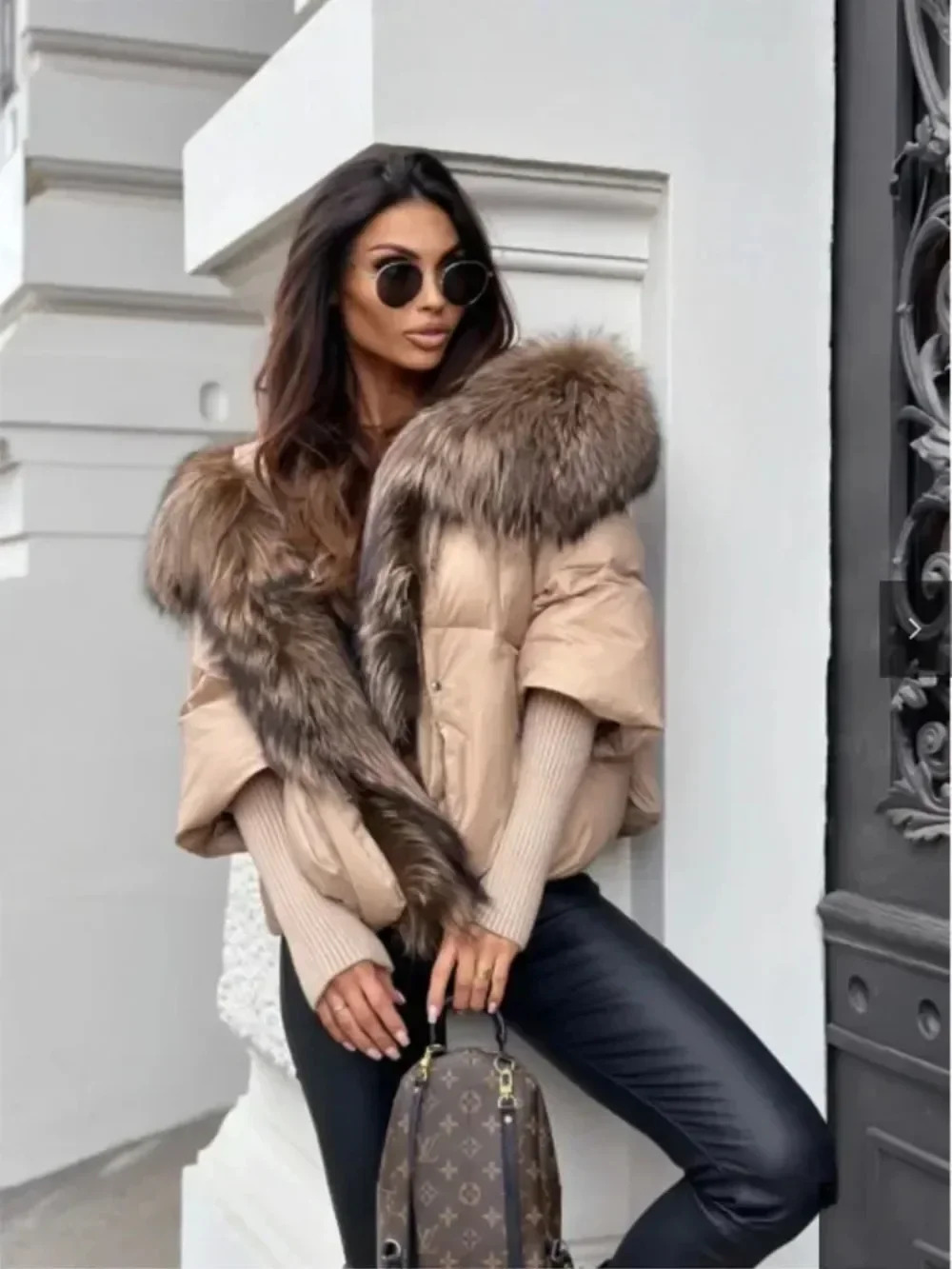 New White Duck Down Coat 2024 Winter Puffer Jacket Women Real Fox Fur Collar Hooded Natural Thick Warm Loose Oversize Streetwear