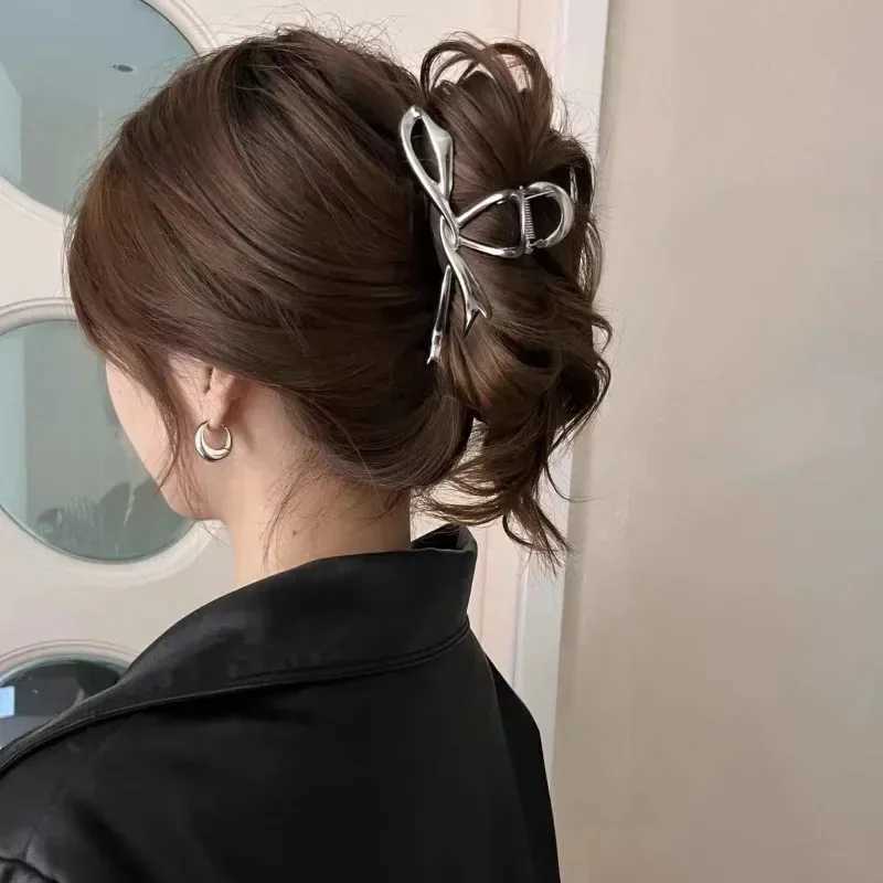 Korean geometric metal gold silver black gain bow knot hair clip womens thick and thin head accessories bead crab clip W240928