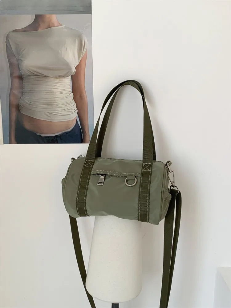 Casual Small Handbags For Women Solid Color Nylon Versatile Cylindrical Bag Shoulder Bags Korean Simple Crossbody Bag 240924
