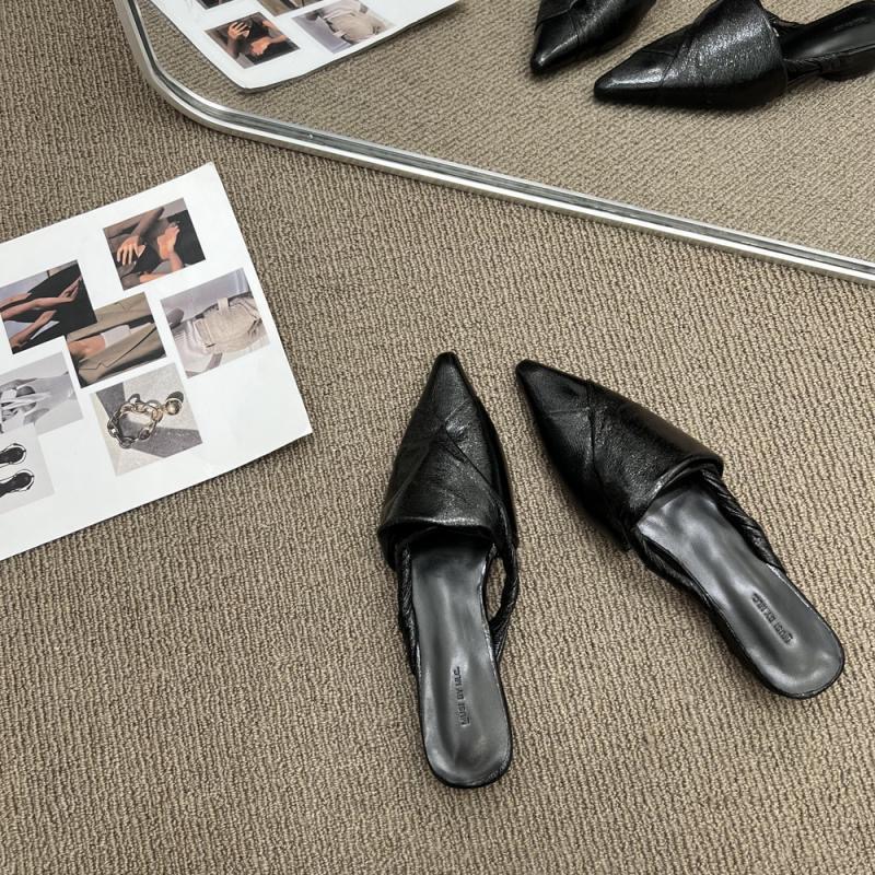 2024 Spring Slip On Women Mules Slipper Fashion Pointed Toe Ladies Elegant Beach Sandal Casual Low Heel Slides