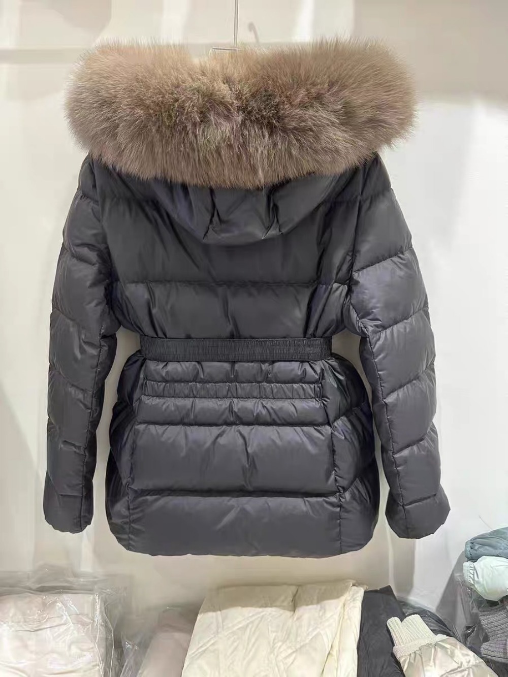 2024 New Winter Women Ultra Light Puffer Jacket Real Fox Fur Hooded White Duck Down Coat Female Warm Slim Parkas