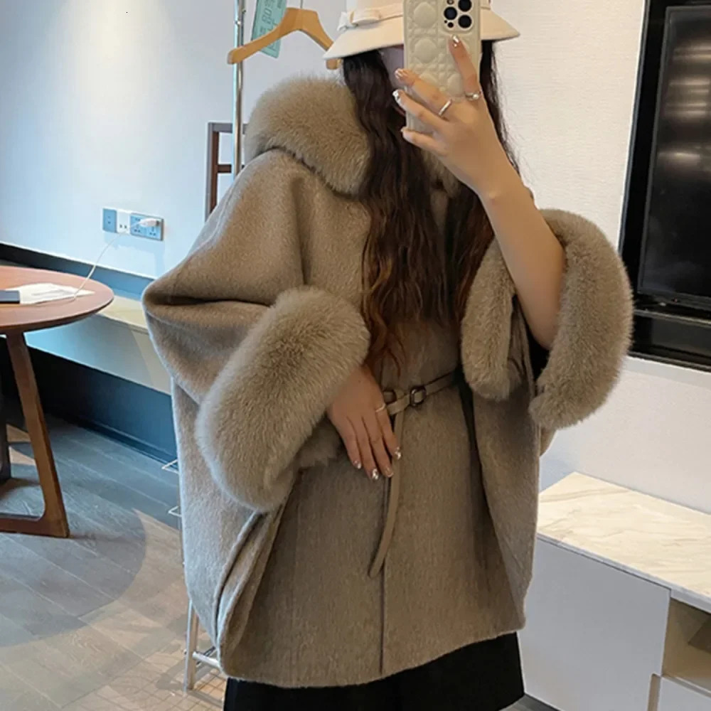 Real Fox Fur Wool Jacket Winter Womens Hoodie with Warm y Thick Coat Type Batwing Sleeves 240929