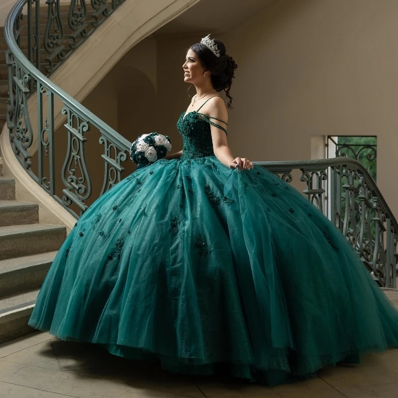 Blackish Green Quinceanera Dresses Spaghetti Strap Lace Applique Beads Tull Sweet 16 Dress Birthday Party Gown Vestidos De 15 Anos