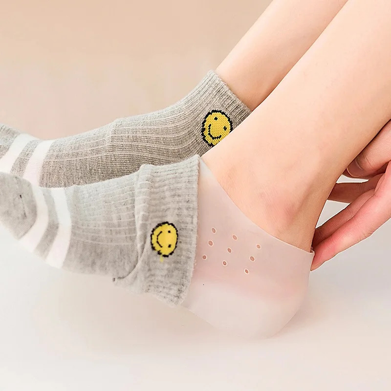 Invisible Height Increasing Insole Bottom Breathable Silicone Super Elastic Heightening Men/women Heel Cover Half Pad Insole 240929