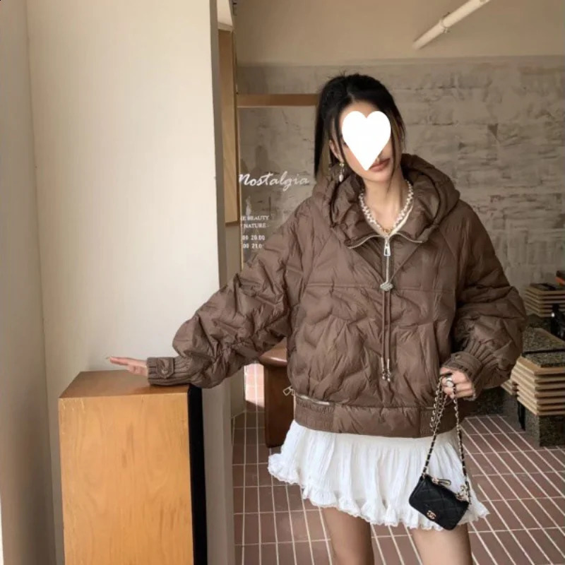 Short winter jacket womens bedding jacket hooded apron Parka loose warm jacket casual windproof jacket 240926