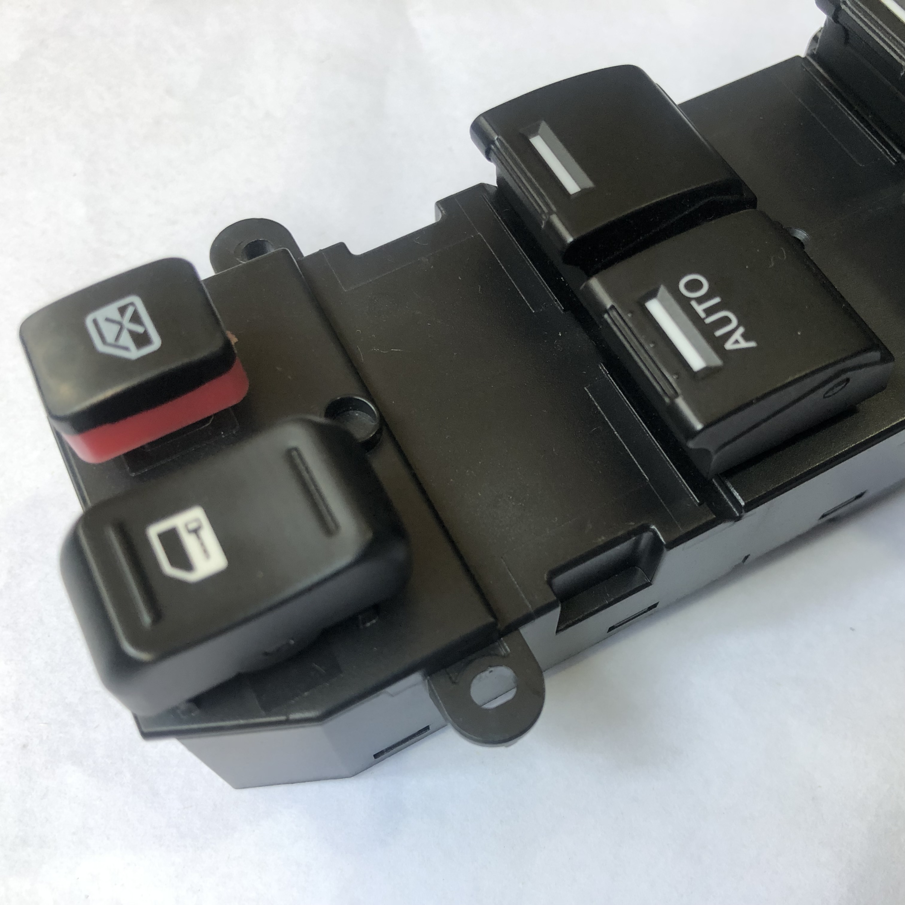 Honda car lift switch is easy to operate and durable