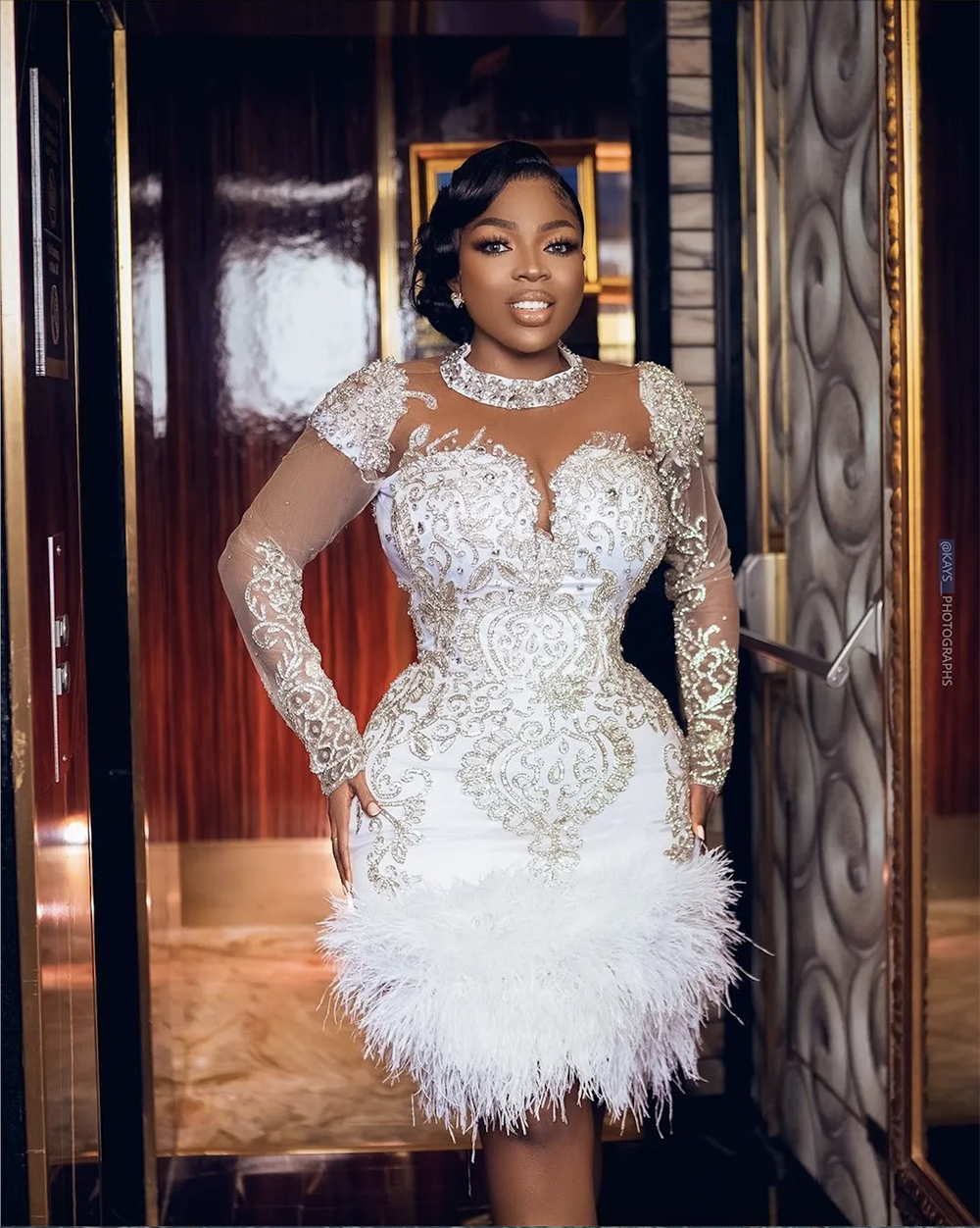 2024 Plus Size Arabic Aso Ebi Mermaid Luxurious Short Wedding Dress Beaded Crystals Feather Bridal Gowns Dresses