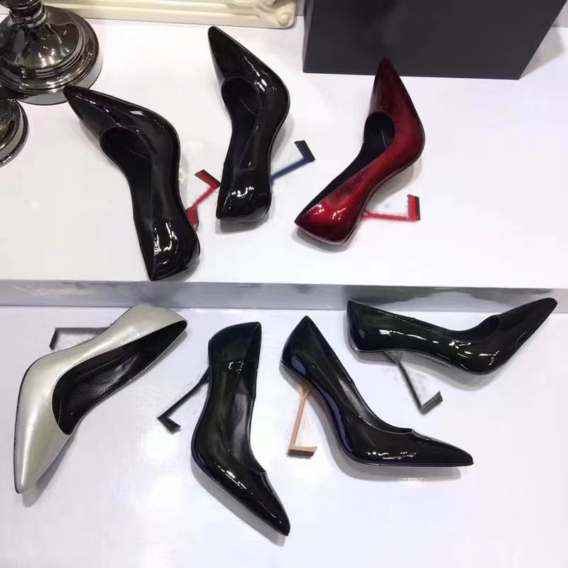 Designer Shoes Sexy Pointed Leather Metal Dress Shoes Bar Party Dance Thick Heel High Heels 100% Cowhide Black Women 10cm High-heeled Boat Shoe Size 34-40-41