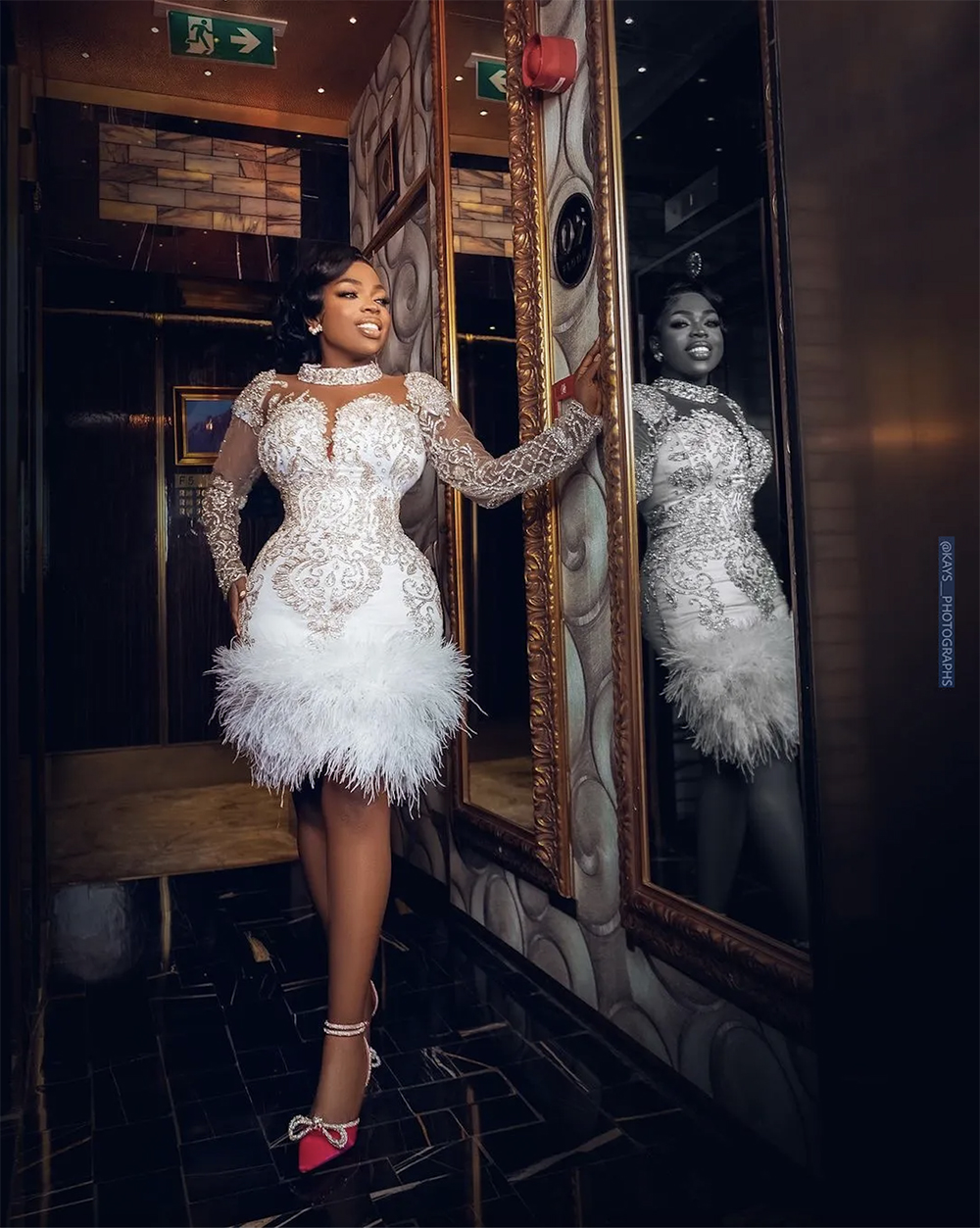 2024 Plus Size Arabic Aso Ebi Mermaid Luxurious Short Wedding Dress Beaded Crystals Feather Bridal Gowns Dresses