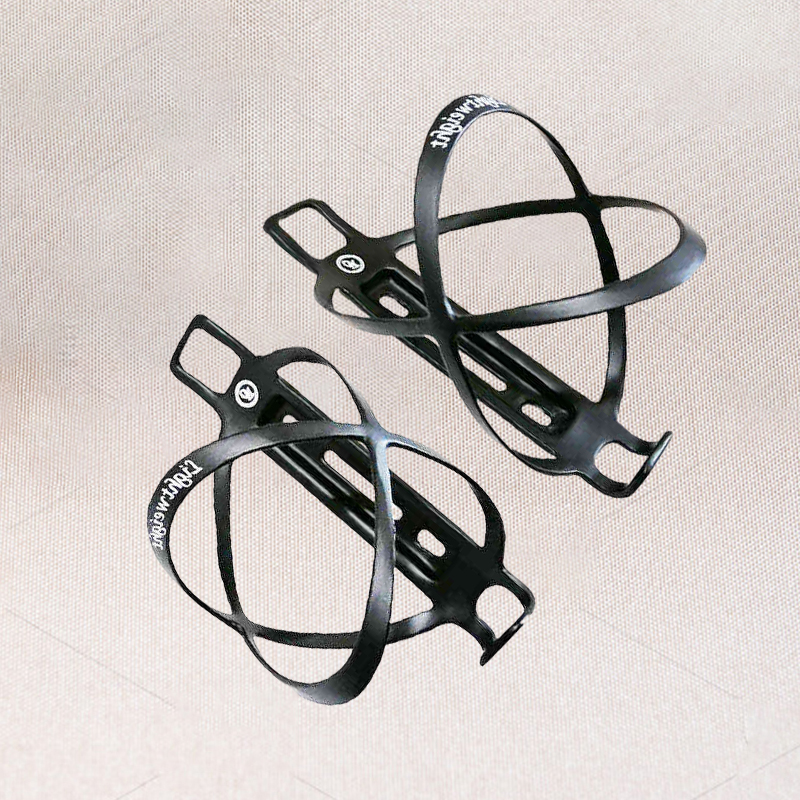 2pcs Lightweight Edelhelfer bicycle bike cycling Carbon Bottle Cage 18g mtb carbon bottle holder LW carbon fiber cages 220208