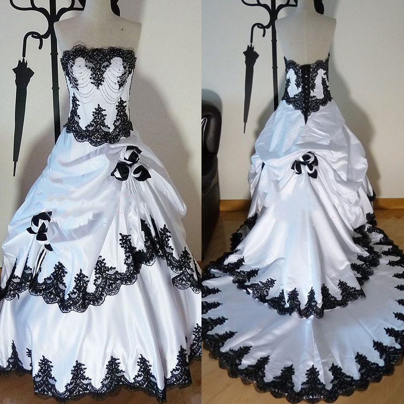 Black And White Gothic Wedding Dress Ruched Satin Long Bridal Gowns Lace Appliques Beading Vintage Victorian Women Formal Dresses Handmade Wers Es Hma