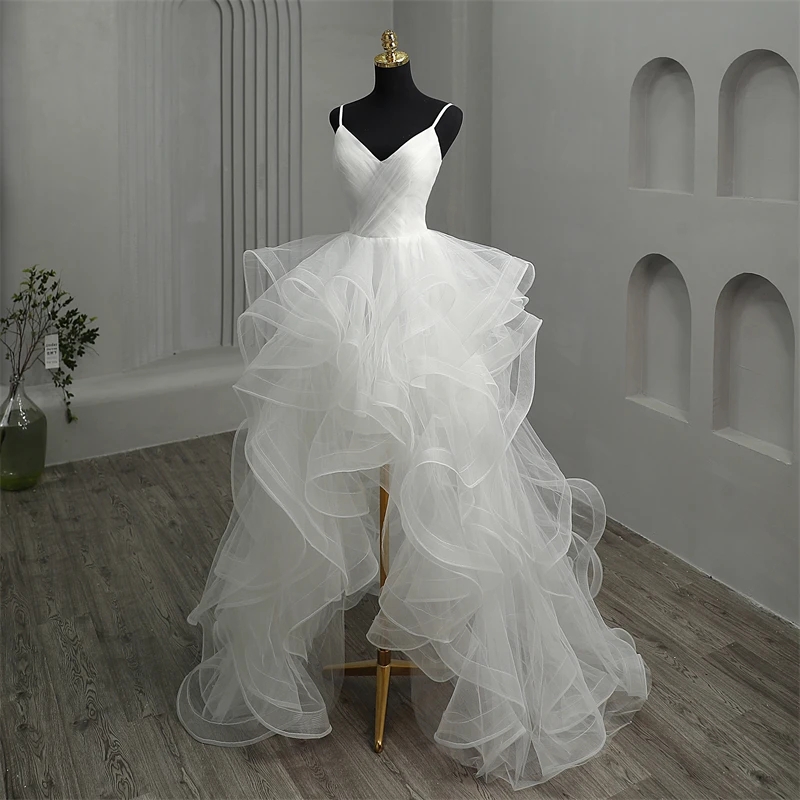 New Short Front Long Back Gothic White Wedding Dress 2024 Spaghetti Straps Deep V Neck High-Low Tulle Bridal Formal Party Gowns Vestidos De Novia 0219