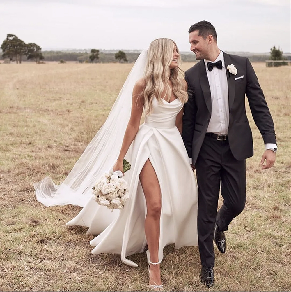 Ivory Side Split Wedding Dresses Strapless Neck Bridal Gowns Plus Size A Line Sweep Train Satin Vestido De Novia