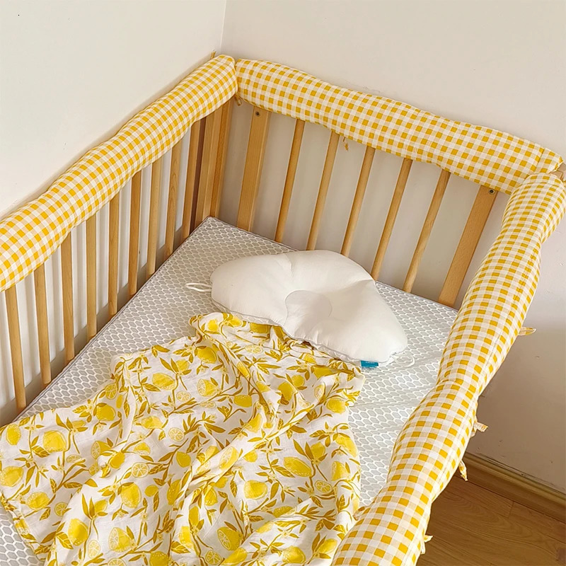 2PCS Infrant Crib Protection Wrap Edge Baby Antibite Solid Color Bed Fence Guardrail born Rail Cover Care Safety 240103