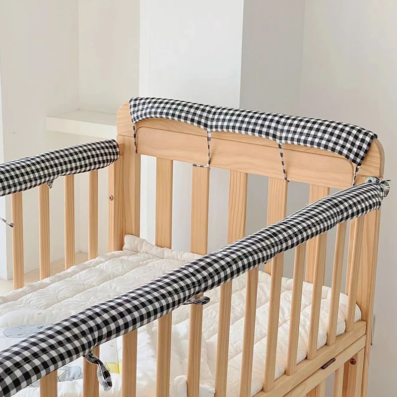 2PCS Infrant Crib Protection Wrap Edge Baby Antibite Solid Color Bed Fence Guardrail born Rail Cover Care Safety 240103