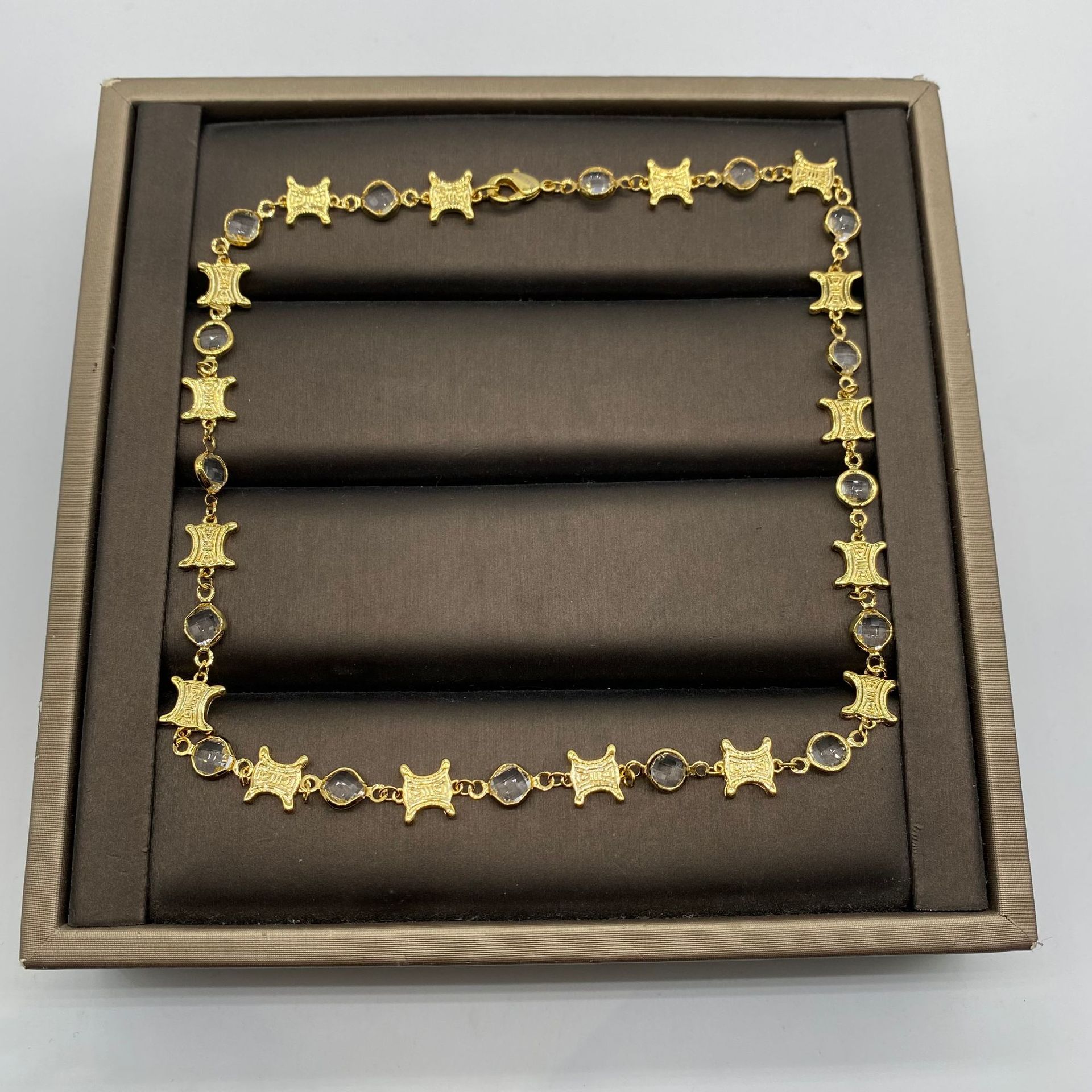 Simplicity Splicing rhinestone bracelet simple and elegant golden cool style necklace collarbone chain earrings For Women Jewelry Party Premium Gifts 