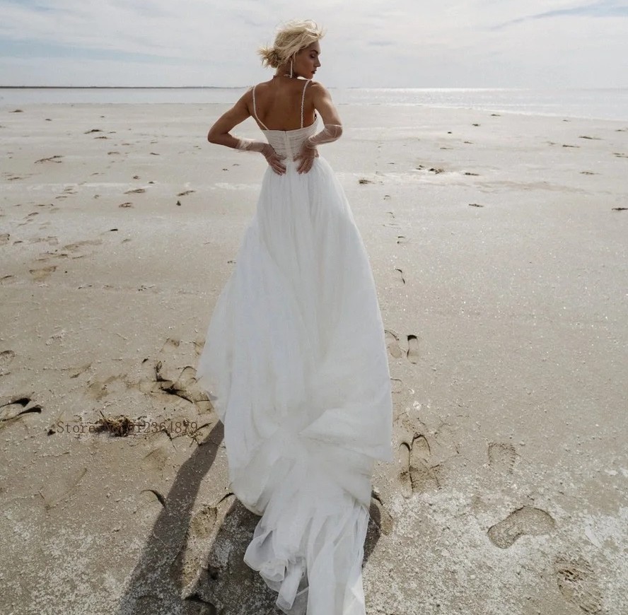 Sexy Boho Beach Wedding Dress 2025 Spaghetti Straps Beaded Pearls Silt Sweetheart A Line Women Bride Bridal Gowns Vestido De Novias Robe De Mariage
