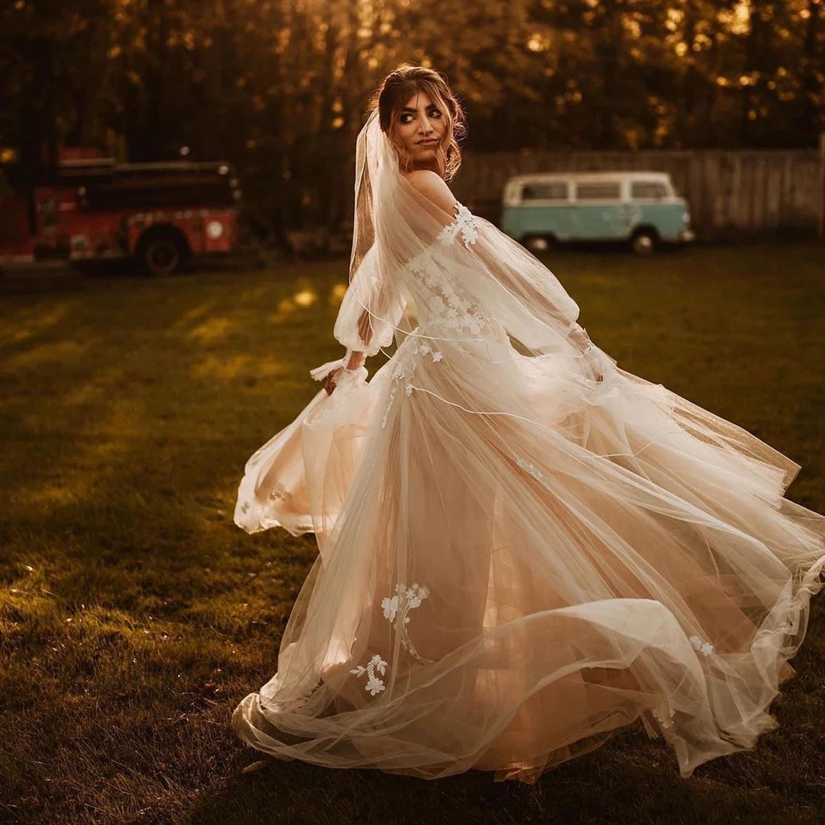 Rustic Floral Appliques Wdding Dresses Bridal Gown Off the Shoulder Long Sleeve vestidos de novia A Line Tulle Boho Wedding Gown