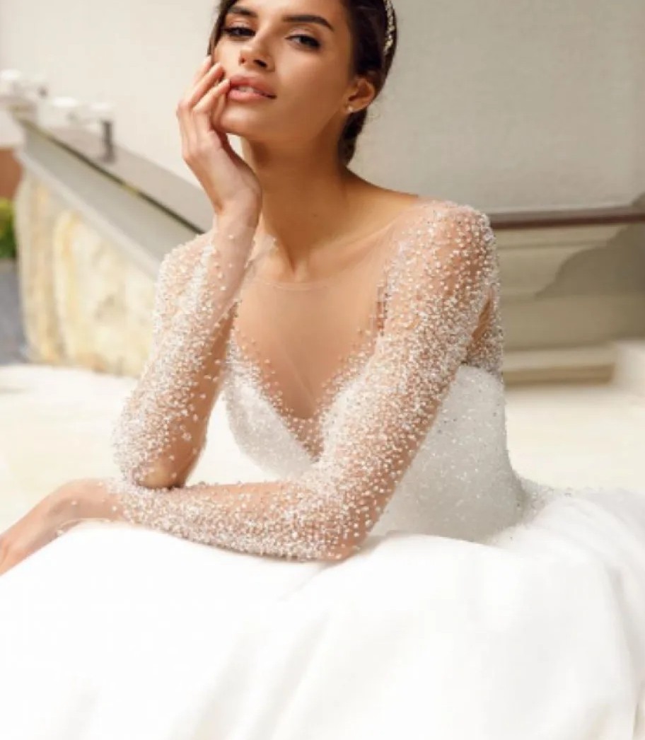 Luxurious Princesse Wedding Dress 2024 Shiny Sheer Neck Beading Crystals Long Sleeves A Line Women Bride Bridal Gowns Vestido De Novias Robe De Mariag
