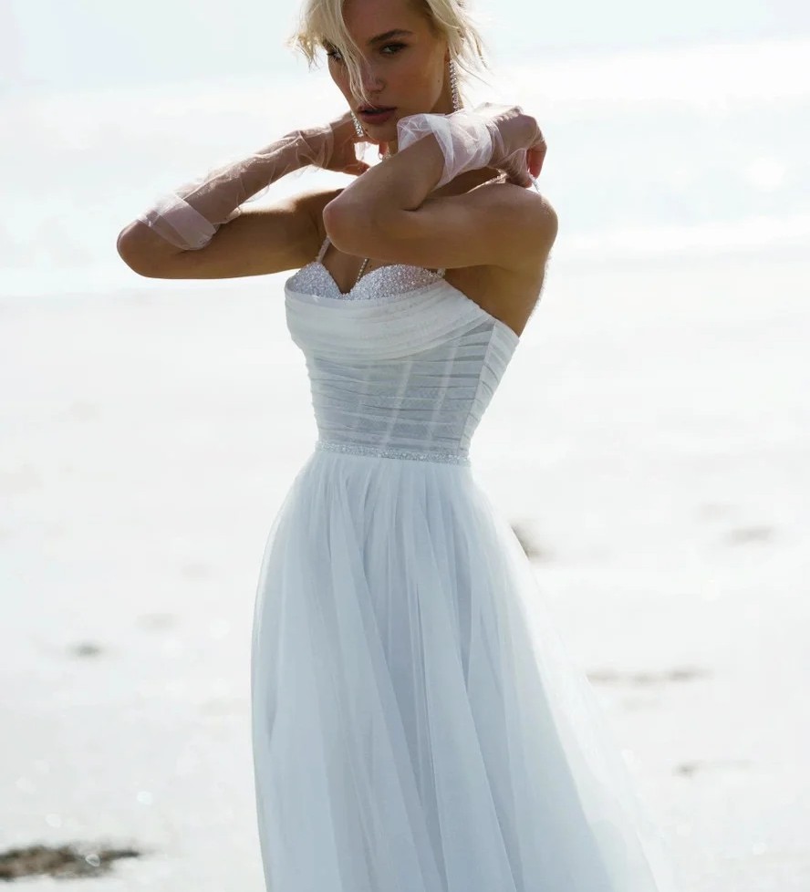 Sexy Boho Beach Wedding Dress 2025 Spaghetti Straps Beaded Pearls Silt Sweetheart A Line Women Bride Bridal Gowns Vestido De Novias Robe De Mariage