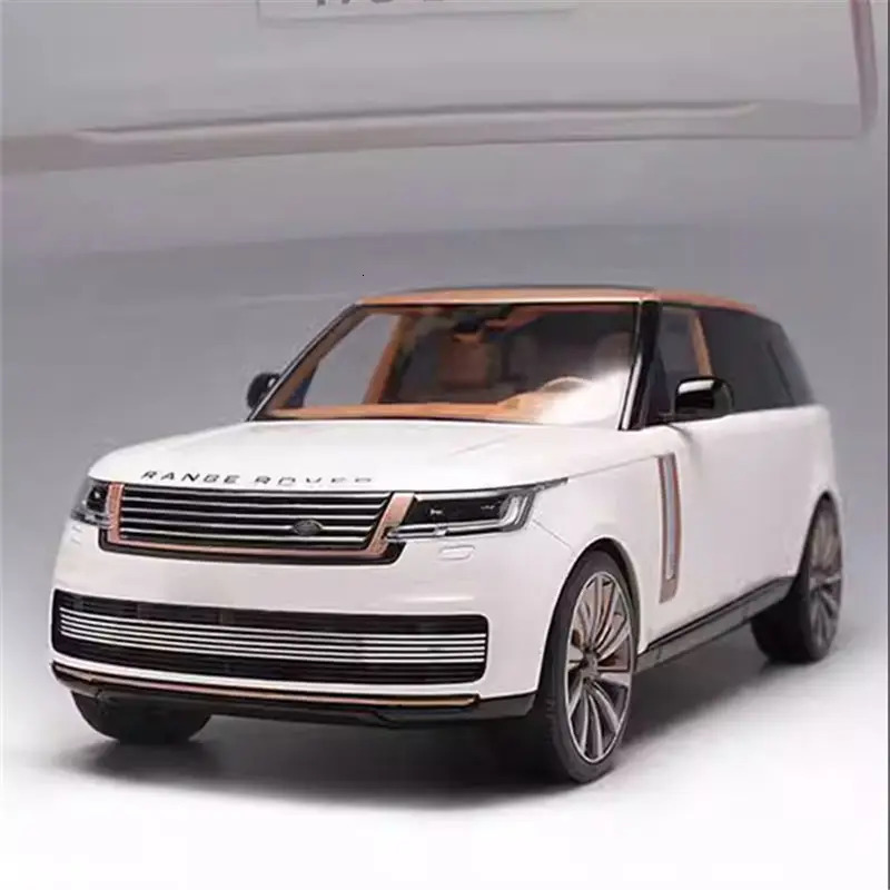 1/18 Land Range Rover SUV Alloy Car Model Diecast Metal Off-road Vehicle Car Model Sound and Light Simulation Kids Toy Gift 240103