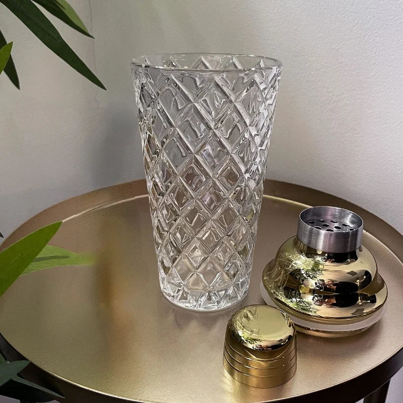 Glass Cocktail Shaker Kit13 Ounce Martini Mocktail Making Set with Leakproof Metallic Steel Lid for Home Use Bar Cart 240104