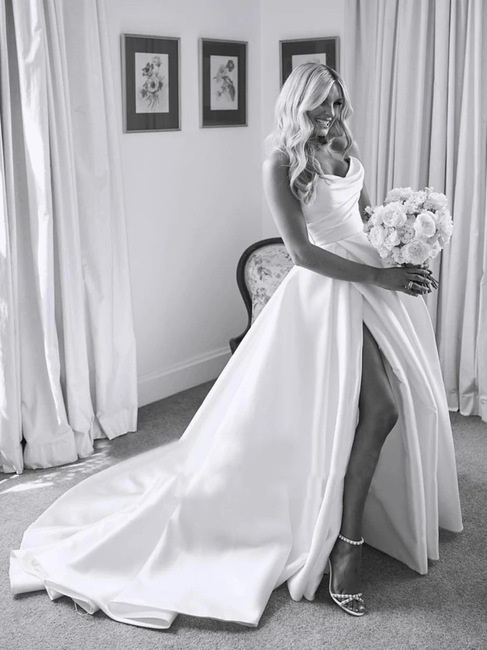 Simple Satin A Line Country Wedding Dress Side Split Pleats Sweetheart Neck Sleeveless Long Sexy Ivory White Bridal Gowns Court Train