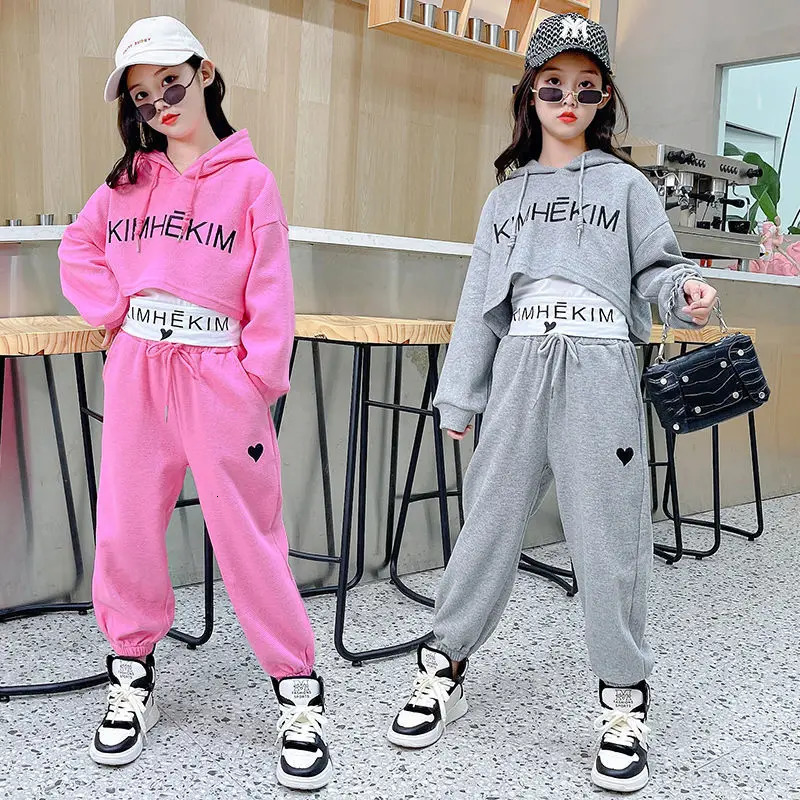 Girls Spring Casaul Fashion Korean Style Tracksuit Kids 3pcs VestHoodiePants Sport Suits Teenage 5-14 Years Girls Clothing 240104