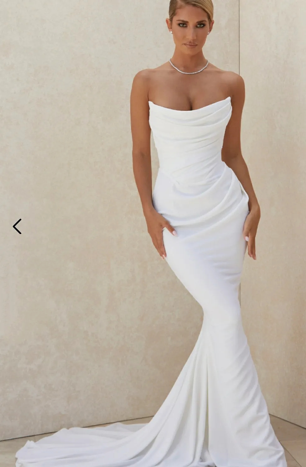 White Simple Satin Mermaid Wedding Dresses Sleeveless Long Sexy Bridal Gowns Pleats Strapless Beach Bride Dress Summer