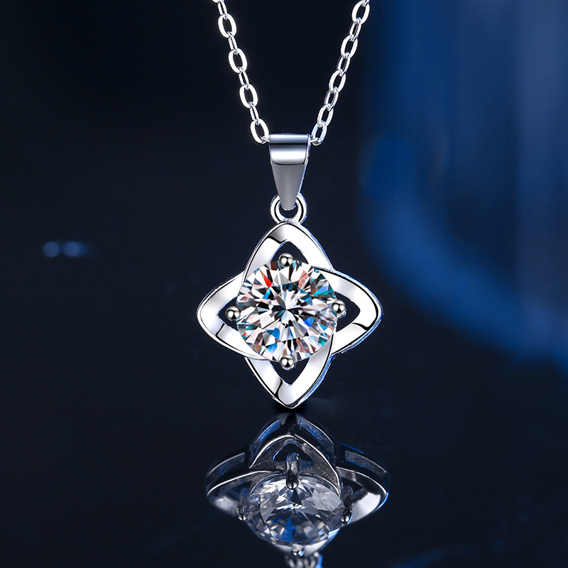 Round Diamond Mossanite Necklace 100% S925 Sterling Silver Heart Clover Choker Jewelry Luxury Iced Out Pendant Necklaces for Women Mom Mother Valentin