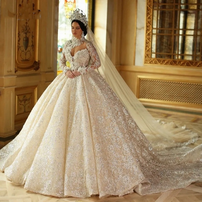 Dubai Long Sleeve Lace Wedding Dress - Arabic Bridal Gown with Sequins