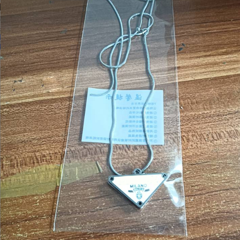 Titanium Steel Triangle Letter Necklace Cute Letter Clavicle Chain Necklace for Gift Party Fashion Jewelry z250530OW80