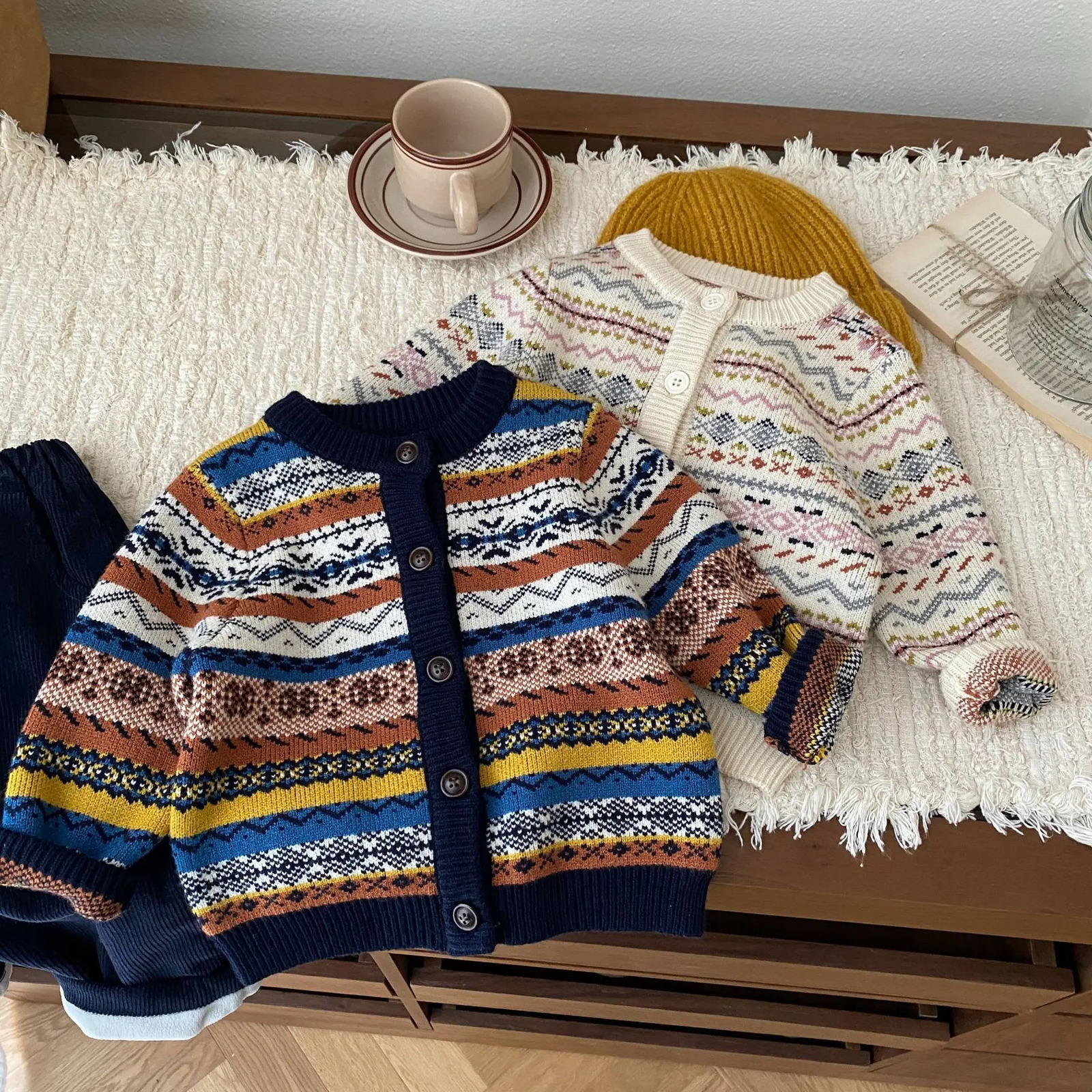 Autumn Winter England Style Fashion Boy Girl Children Striped Knitted Cardigan Long Sleeve Sweater Baby Thicken Warm Tops Coat 240103