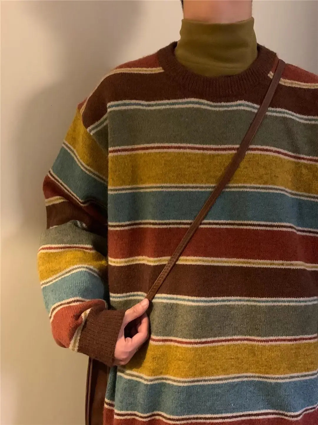 American Retro Couple Rainbow Stripe Round Neck Knitted Sweater for Men and Women in Autumn and Winter Loose Casual Top y2k 240105