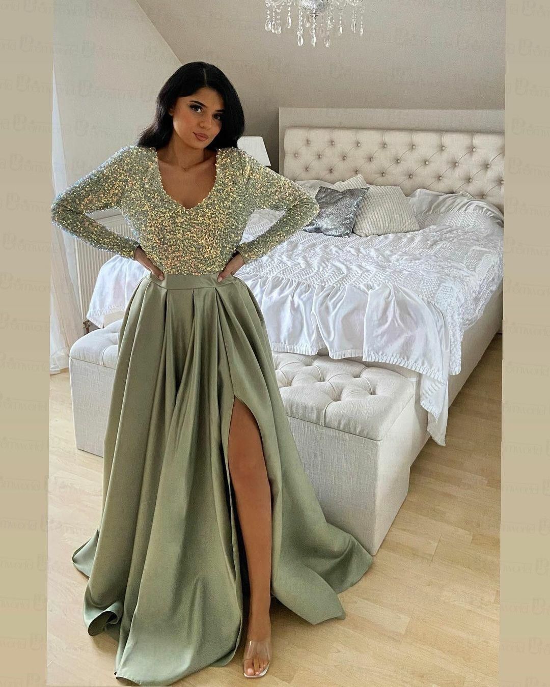 2024 Glitter Sexy Prom Dresses V Neck A Line Satin Long Sleeves Plus Size Sage Sequined Lace Floor Length Side Split Evening Gowns