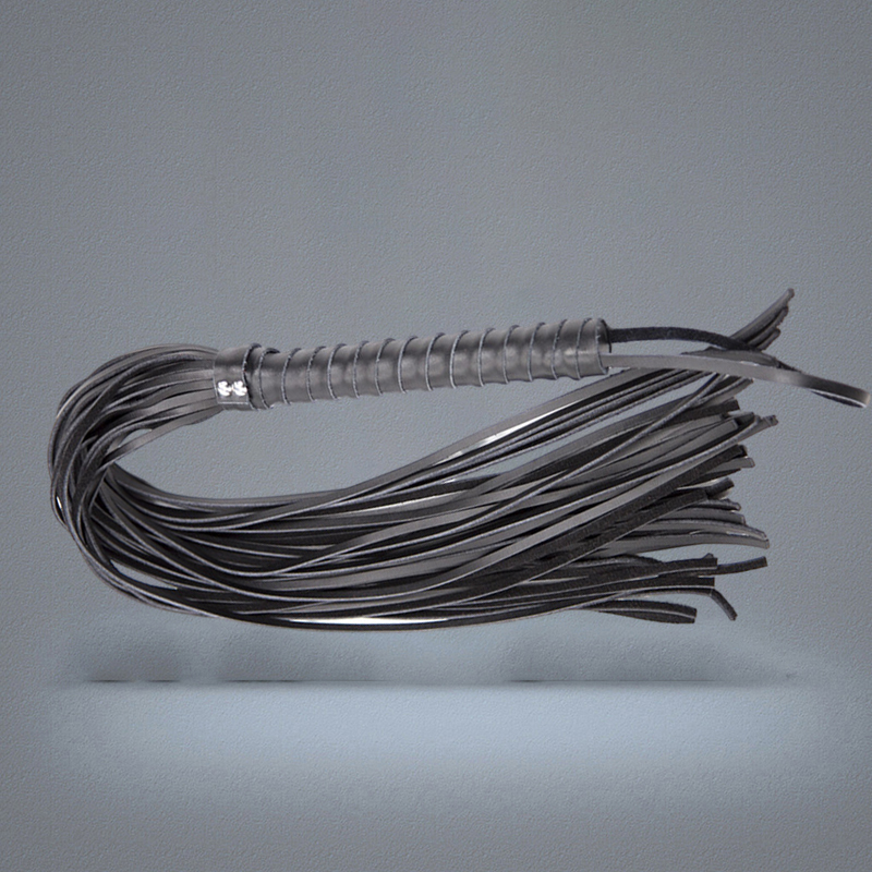 New 68CM Genuine Leather Tassel Whip With Handle Flogger Equestrian Whips Teaching Training Riding Whips