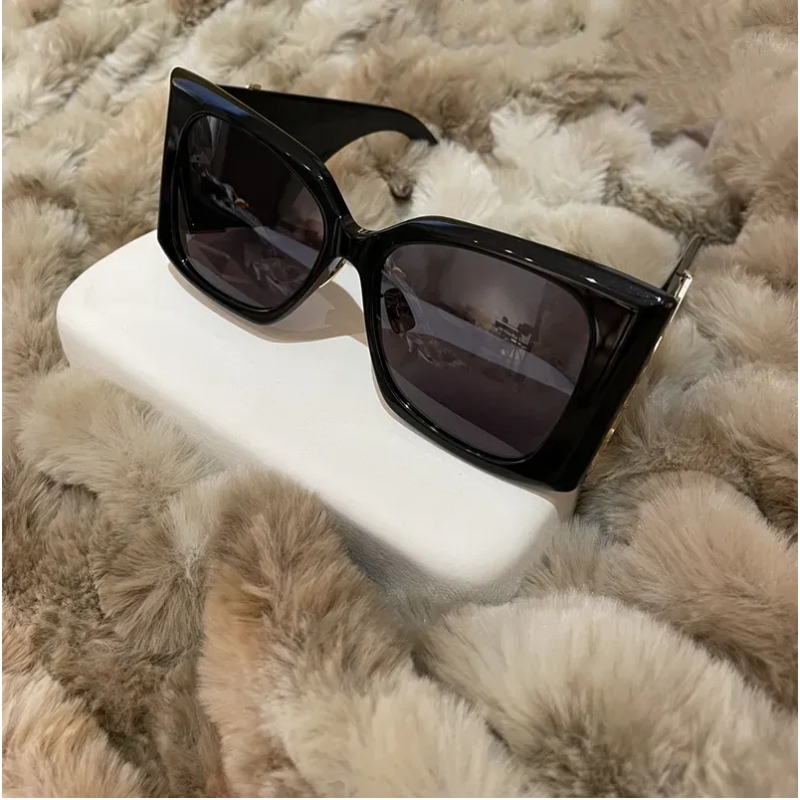 Luxury New design sunglasses for women men Trendy And Classic fashion Shades Polaroid Nylon HD Lens Frameless UV400 Goggle Adumbral High-quality