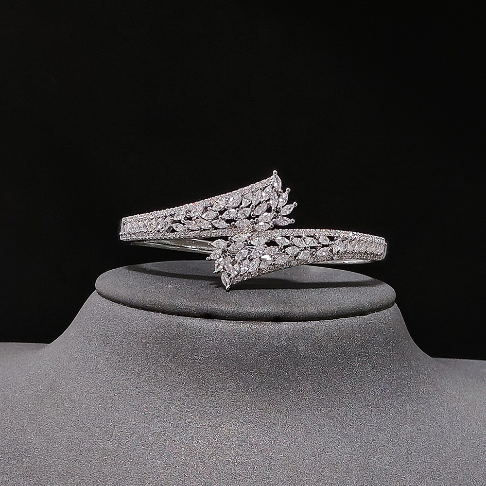 2024 Choucong Top Sell Open Bangle Luxury Jewelry 925 Sterling Silver Fill Marquise Cut 5A Cubic Zircon Party Women Wedding Cross Bracelet Gift