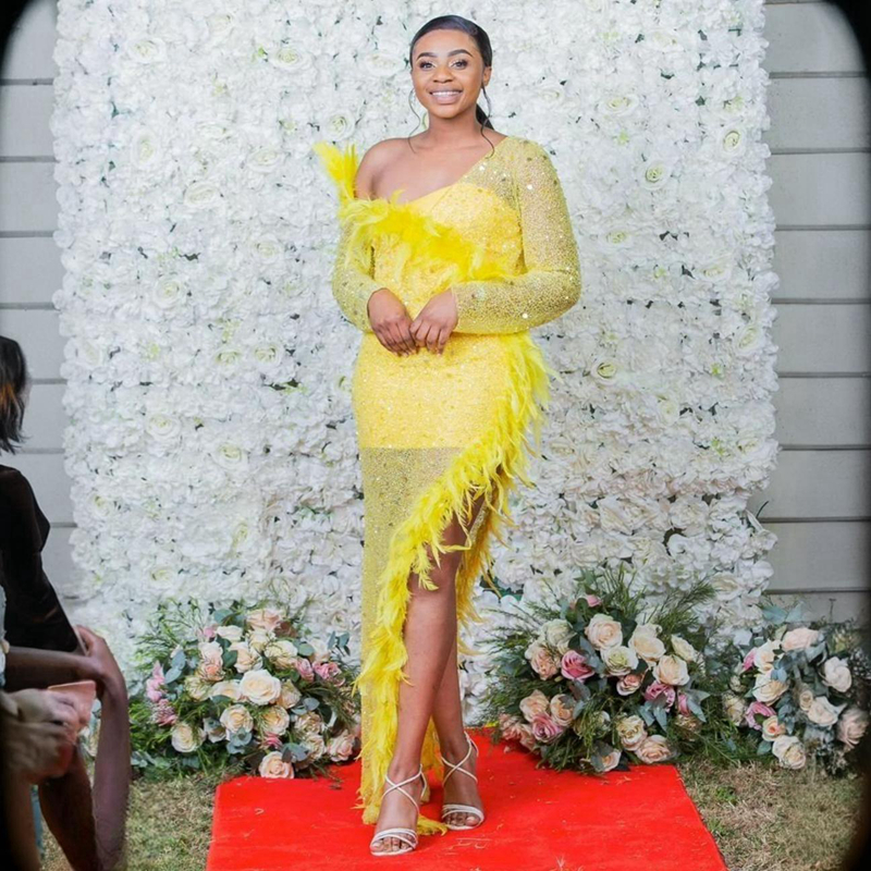 Plus Size Aso Ebi Prom Yellow Mermaid Asymmetrical Feathered Lace Evening Dresses for Special Ocns Birthday Party Gowns Second Reception Dress ST762