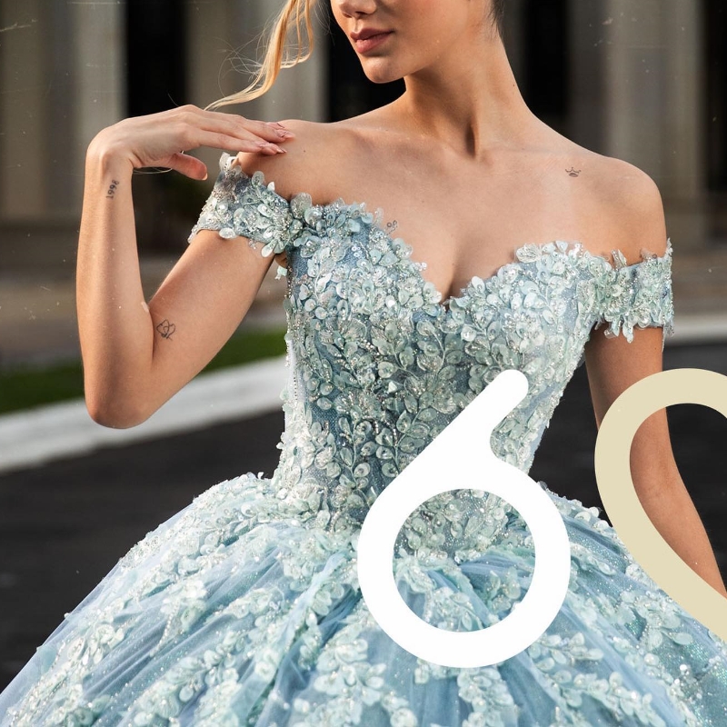 Sexy Off the Shoulder Ball Gown Quinceanera Dresses Cathedral Train Applique Lace Beads ral Corset vestidos 15 de xv anos modernos