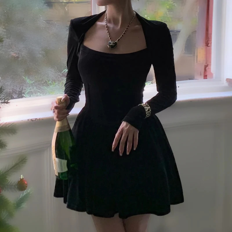 WannaThis Velvet Square Corset A Line Women Formal Dress Bodycon Long Sleeve Year Elegant Autumn Party Sexy Lady Mini Dress 240106