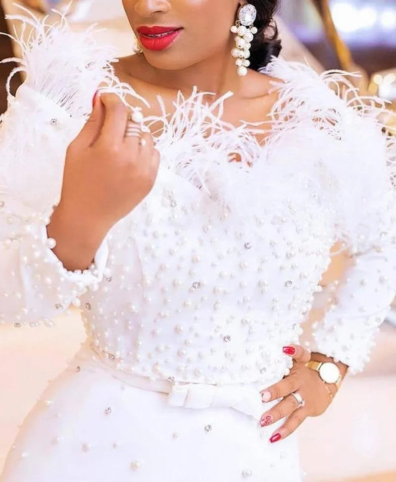 Elegant White Feathers Straight Prom Dresses With Pearls Beaded Long Sleeves 2024 Formal Evening Gowns Ankle Length Reception Dress For Women
