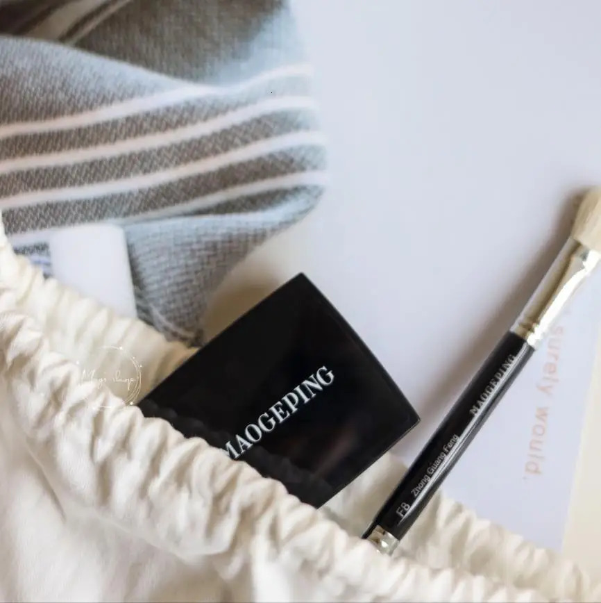 MAOGEPING Beauty 3D light Nose Bridge Palette 3G With Brush Shape Nose Bridges Contour And Optically Lift It Up Makeup 240106